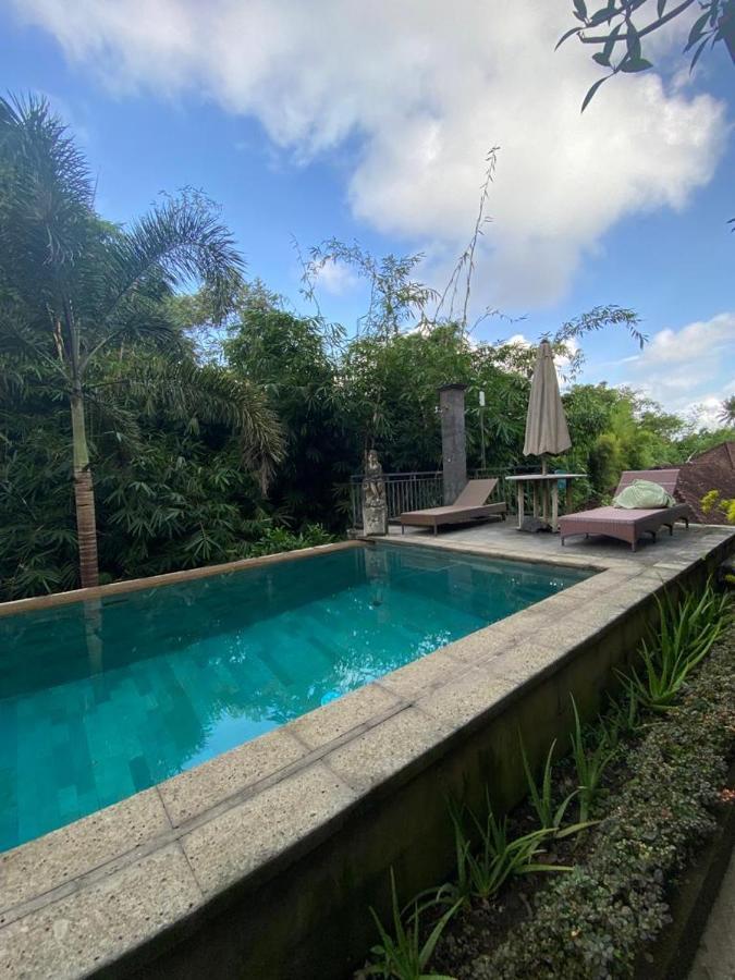Adipana Bungalow-Balinese Room 우붓 외부 사진